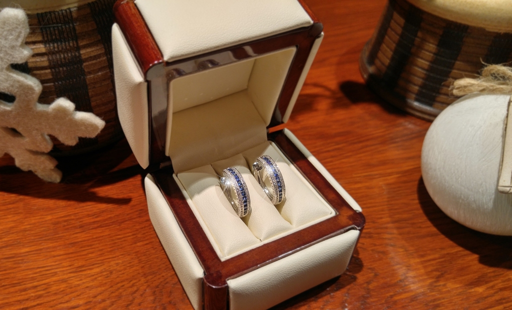 Prsten s diamanty a přírodními safíry Briline 386-1032