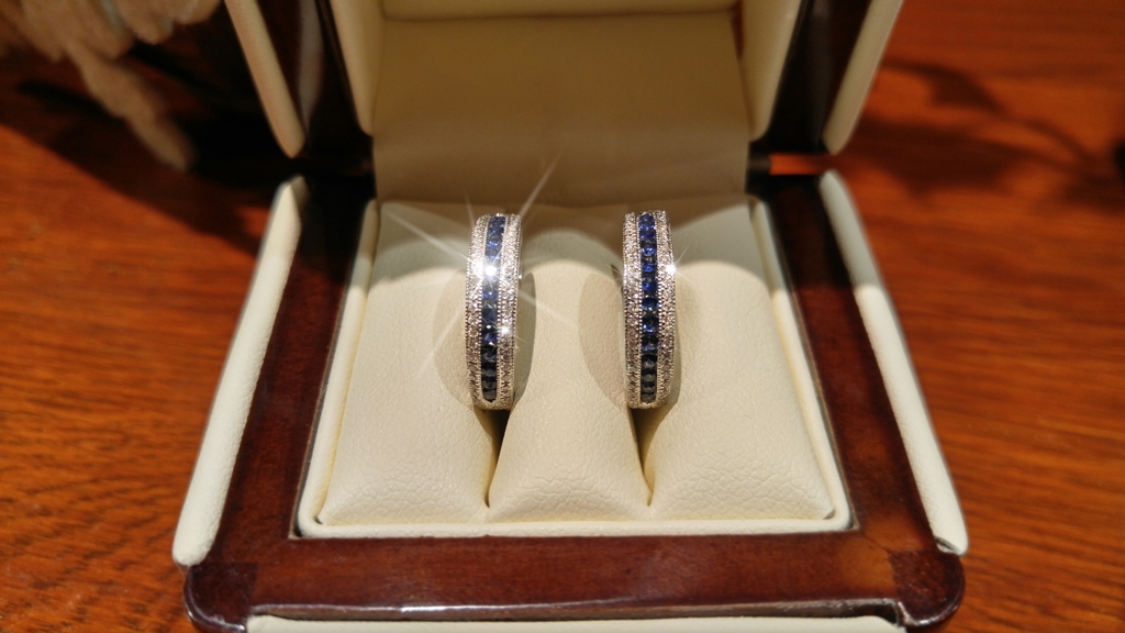 Prsten s diamanty a přírodními safíry Briline 386-1032