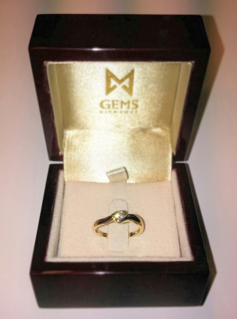 Prsten s diamantem GEMS, žluté zlato 3810068-0-58-99