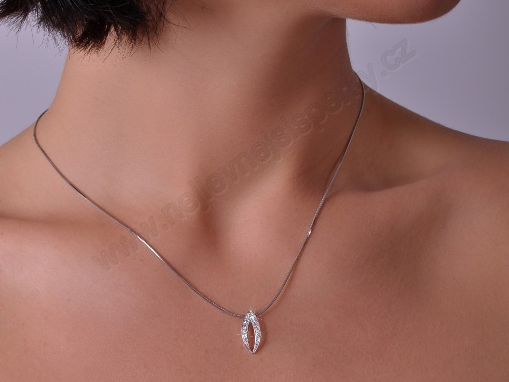 Přívěšek s diamantem Briline 21407