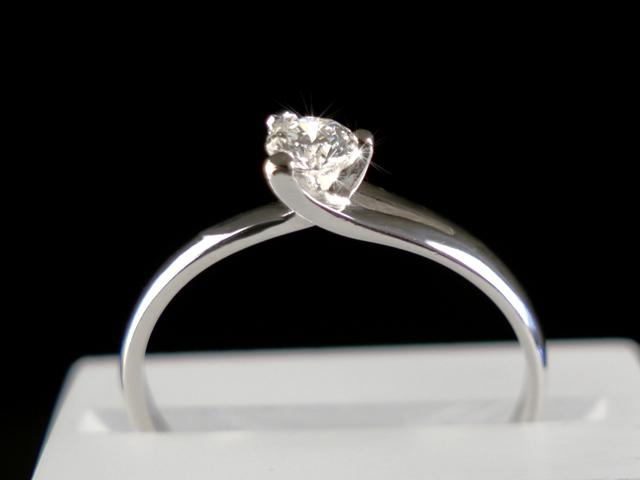 Briliantový zásnubní prsten Briline sp8907