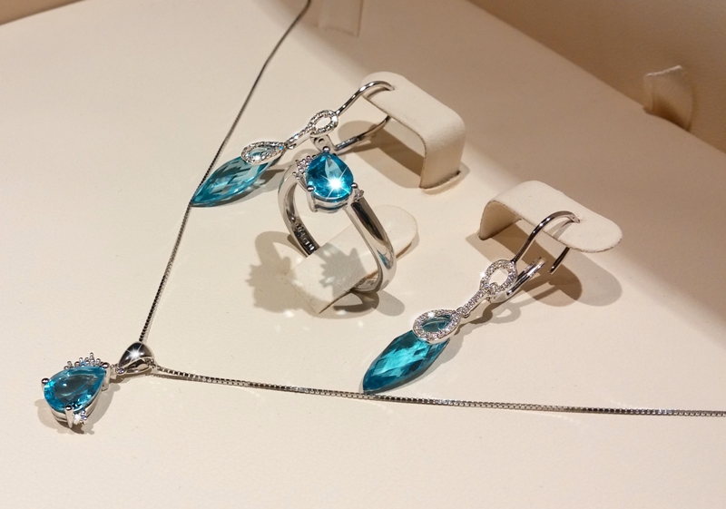 Náušnice s diamanty blue topaz Briline 388-0382