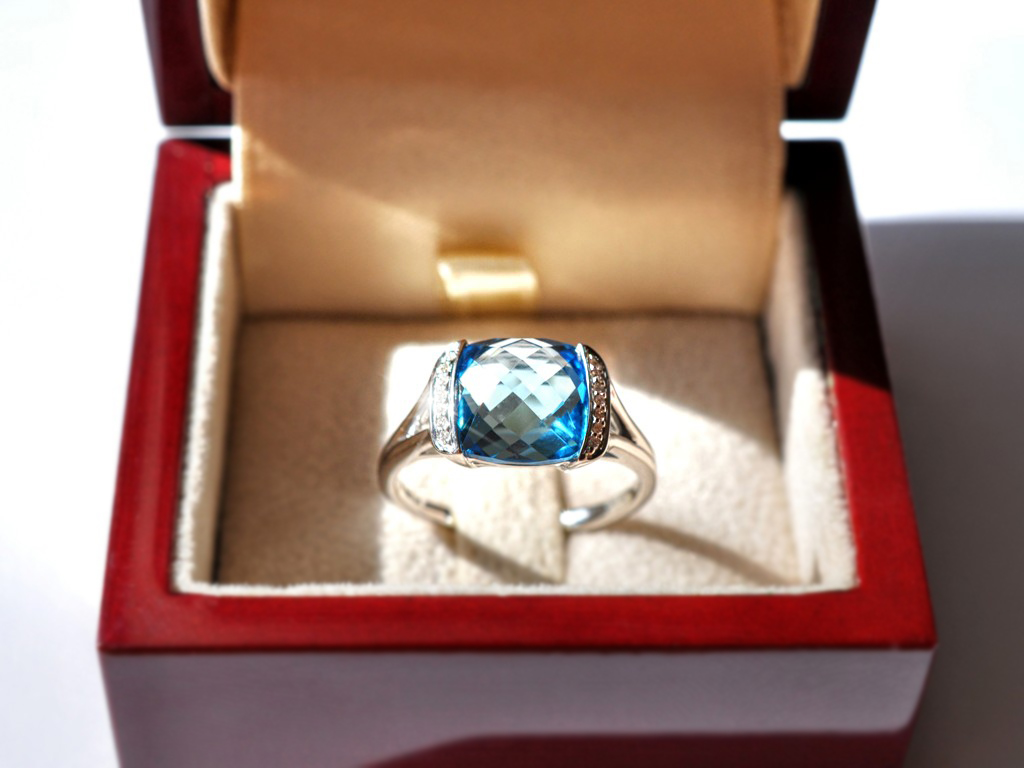 Prsten s diamanty a topazem Briline 386-1034.0.53.93