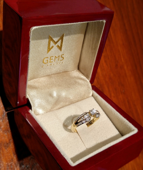 Diamantový prsten GEMS diamonds, žluté zlato 3811233-5-55-99