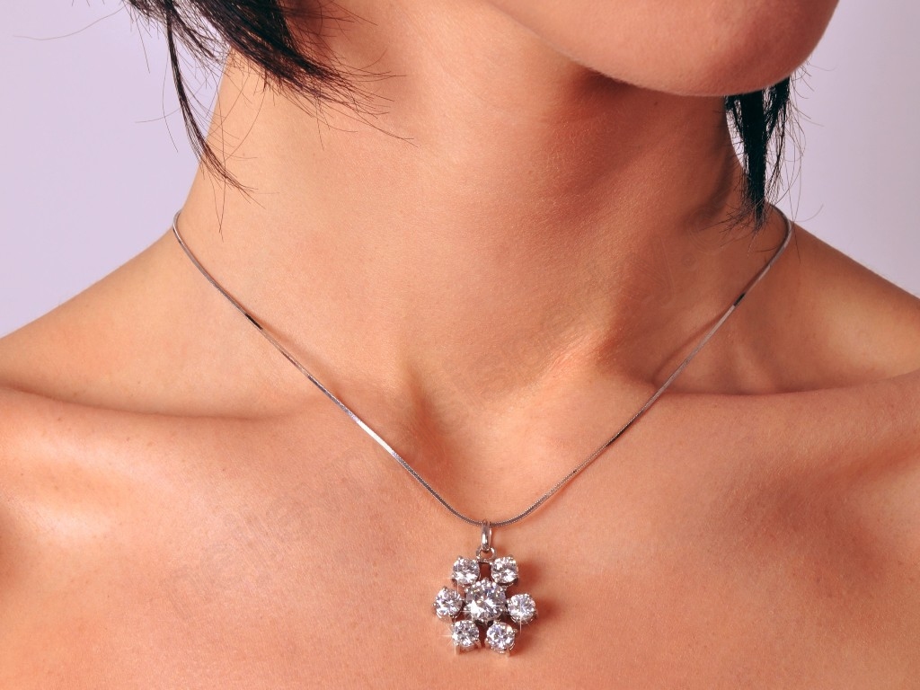 Stříbrný přívěsek Briline - sag519