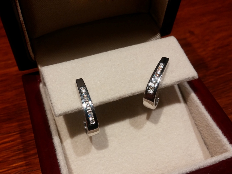 Moderní diamantové náušnice Briline 388-1263