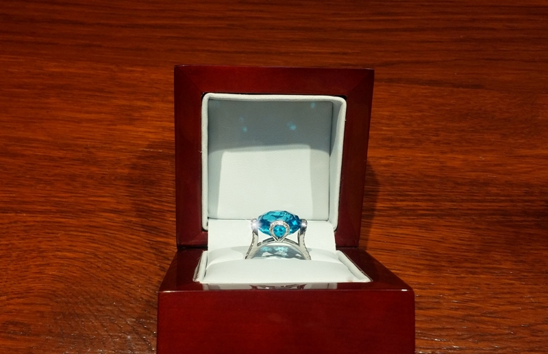 Prsten s diamanty a topazem Briline 386-0987.0.56.93