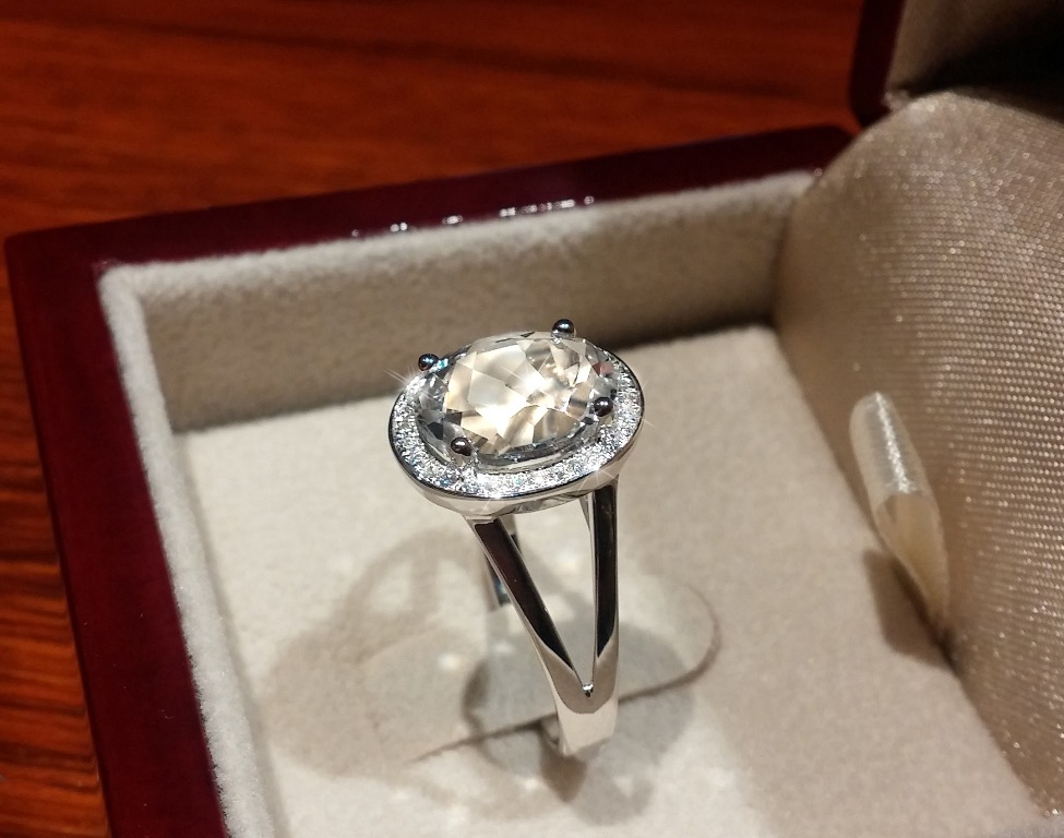 Prsten s diamanty a topazem Briline 3860550-0-54-82