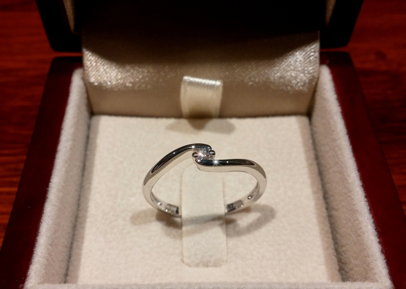 Zásnubní prsten s diamantem, bílé zlato briliant Briliney 3860726-0-50-99