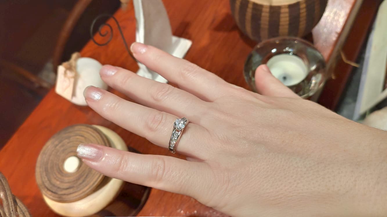 Zásnubní prsten se zirkony řady COUPLE 5260504