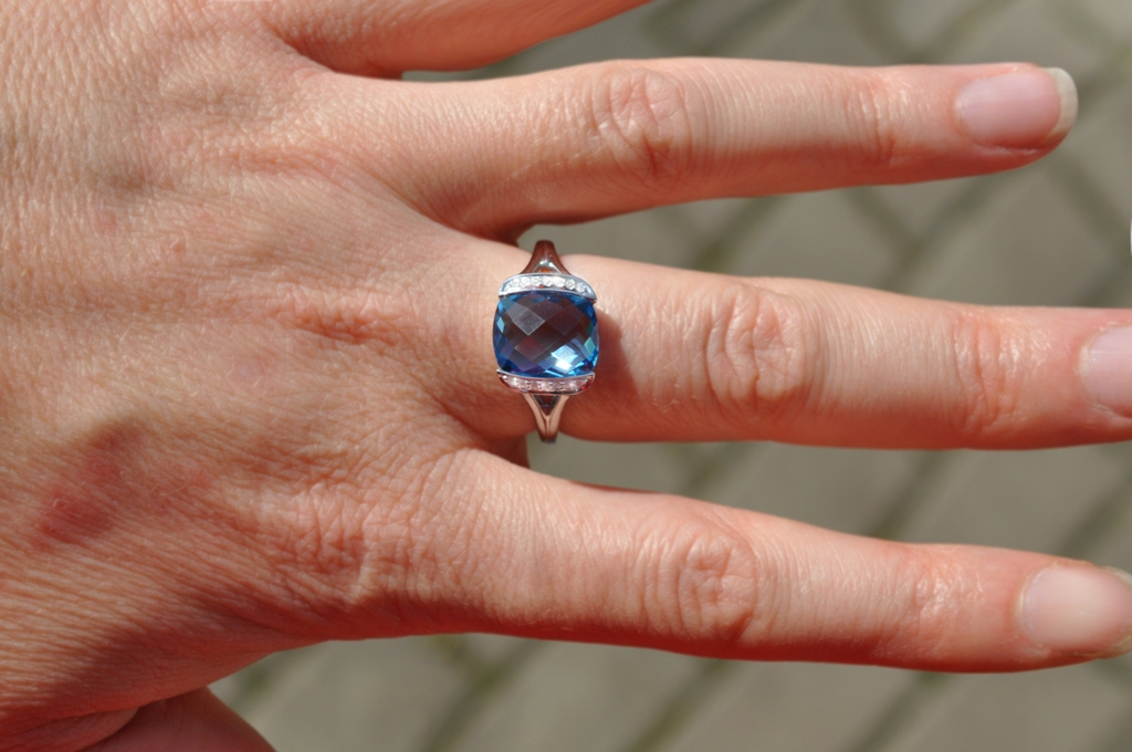 Prsten s diamanty a topazem Briline 386-1034.0.53.93