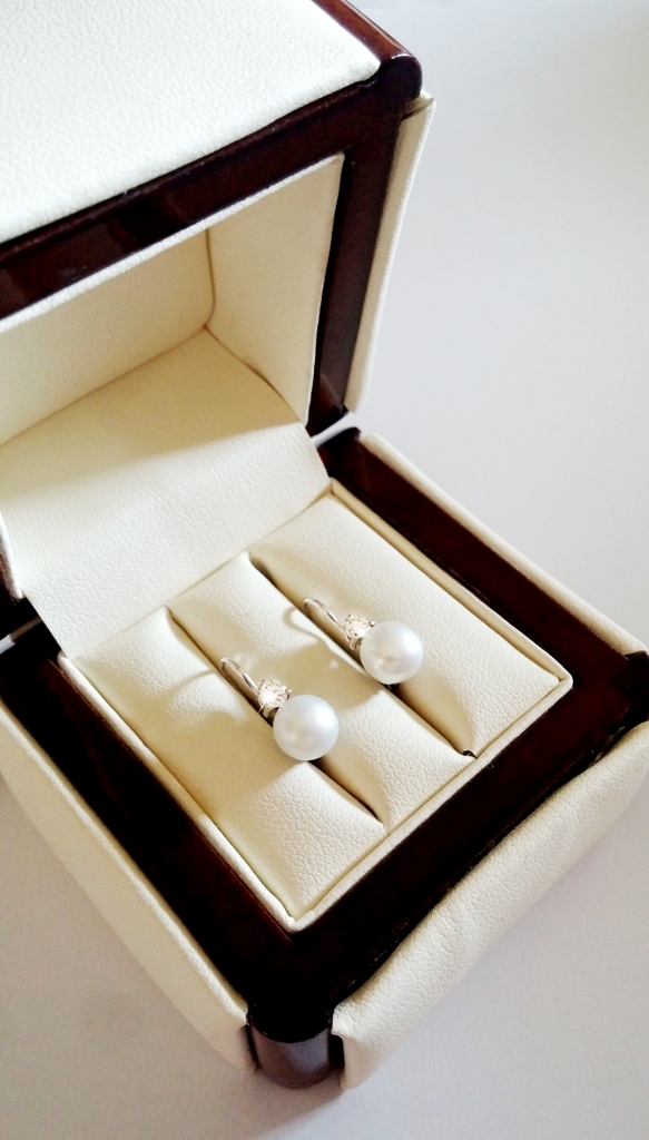 Luxusní náušnice s diamantem a mořskou perlou Briline 10207MP